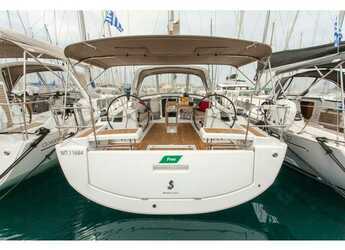 Rent a sailboat in Nidri Marine - Oceanis 41.1