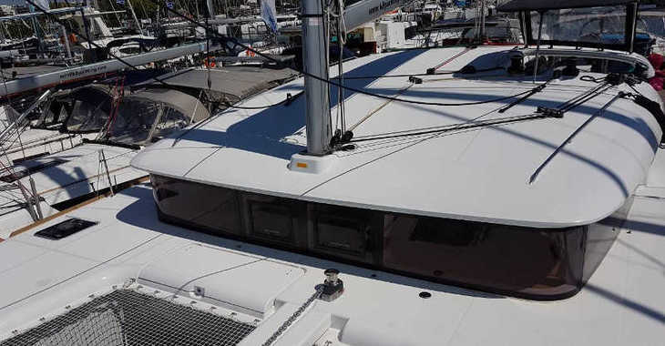 Rent a catamaran in Alimos Marina - Lagoon 400Lagoon 400