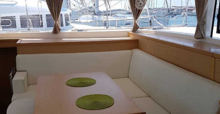 Rent a catamaran in Alimos Marina - Lagoon 400Lagoon 400