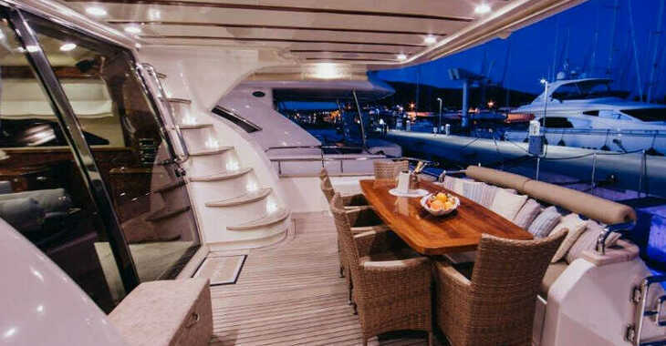 Chartern Sie yacht in Marina Baotić - Amer 86