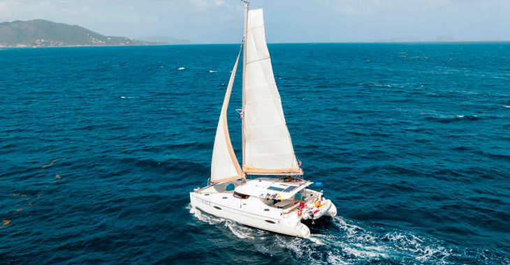 Rent a catamaran in Manuel Reef Marina - Fountaine Pajot Lipari 41