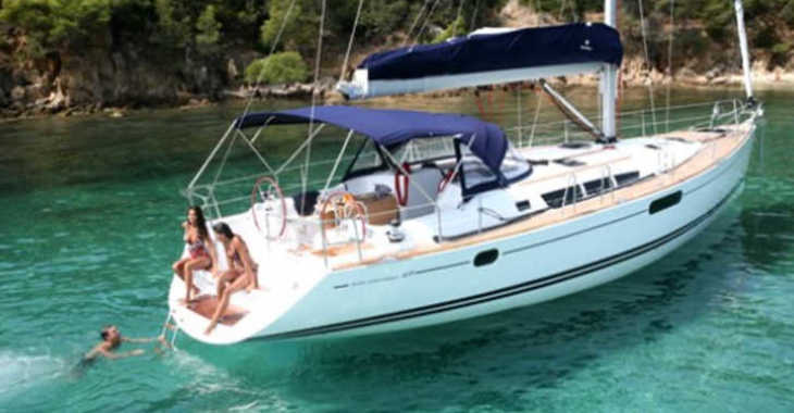 Rent a sailboat in Manuel Reef Marina - Jeanneau 439