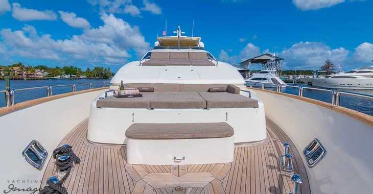 Chartern Sie yacht in Nanny Cay - Azimut 105