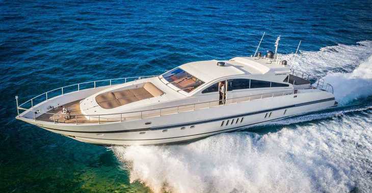Rent a yacht in Nanny Cay - Leopard 90