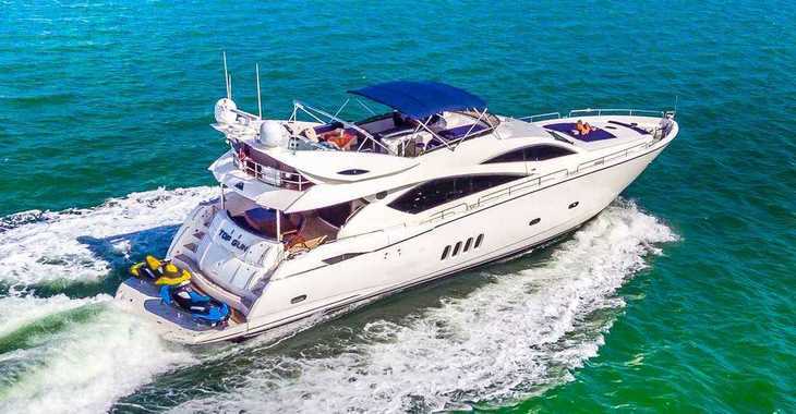 Chartern Sie yacht in Nanny Cay - Sunseeker 82