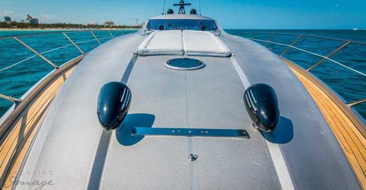 Chartern Sie yacht in Nanny Cay - Sunseeker 75