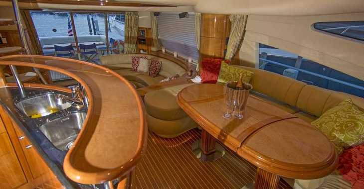 Chartern Sie yacht in Nanny Cay - Azimut 68