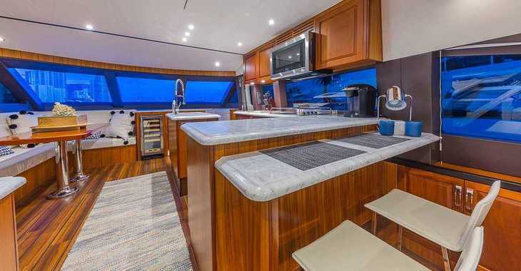 Chartern Sie yacht in Nanny Cay - Hatteras 60