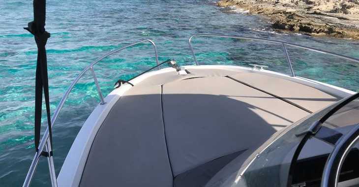 Chartern Sie motorboot in Marina Botafoch - Jeaneau Cap Camarat 6.5 WA
