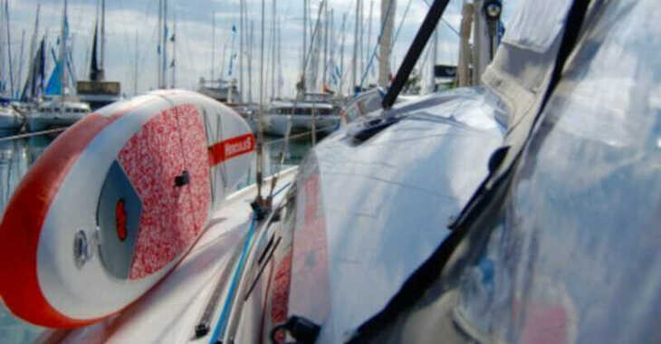 Chartern Sie segelboot in Alimos Marina - Elan Impression 45