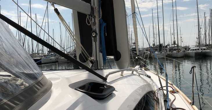 Rent a sailboat in Alimos Marina Kalamaki - Elan Impression 45