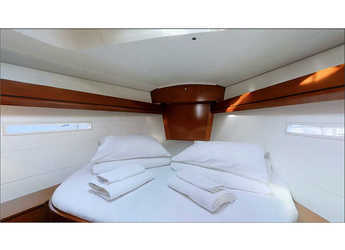 Rent a sailboat in Marina Frapa - Dufour 405 Grand Large