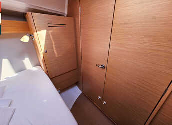 Rent a sailboat in Marina Frapa - Dufour 360 Grand Large