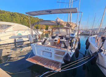 Rent a sailboat in Marina Frapa - Dufour 360 Grand Large