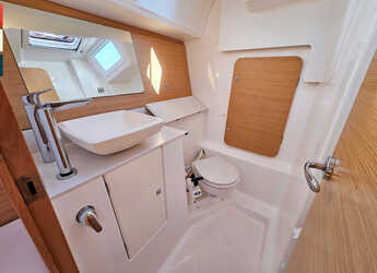 Rent a sailboat in Marina Frapa - Dufour 360 Grand Large