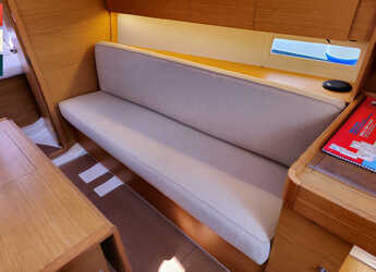 Rent a sailboat in Marina Frapa - Dufour 360 Grand Large