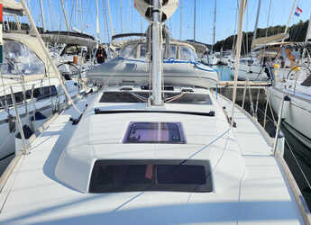 Rent a sailboat in Marina Frapa - Dufour 360 Grand Large
