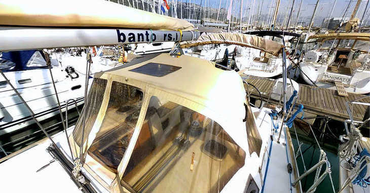 Rent a sailboat in Marina Frapa - Dufour 380 Grand Large