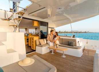 Chartern Sie katamaran in True Blue Bay Marina - Lagoon 42 