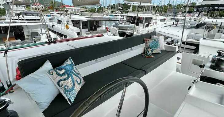 Rent a catamaran in Maya Cove, Hodges Creek Marina - Lagoon 450