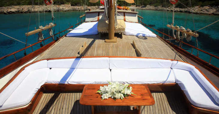 Rent a schooner in Bodrum Marina - Gulet Kaya Guneri II