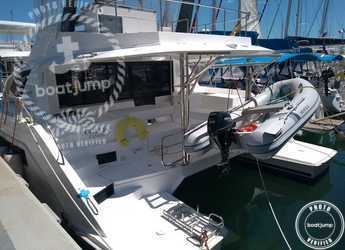 Rent a power catamaran in Naviera Balear - Moorings 434 PC (Club)