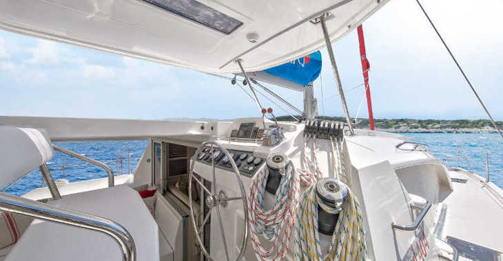 Louer catamaran à Marina Gouvia - Sunsail 404 (Classic)