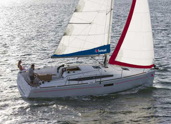 Rent a sailboat in Agana Marina - Sunsail 34- 2/1 (Classic)