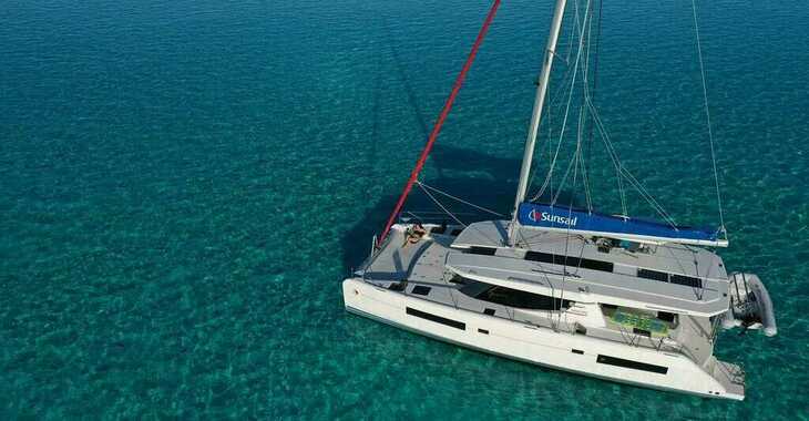 Rent a catamaran in Rodney Bay Marina - Sunsail 454 (Classic)