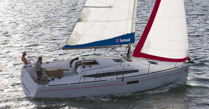 Rent a sailboat in Agana Marina - Sunsail 34- 2/1 (Classic)