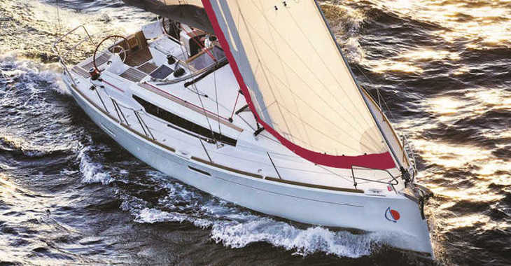 Rent a sailboat in ACI Marina Dubrovnik - Sunsail 38 (Classic)