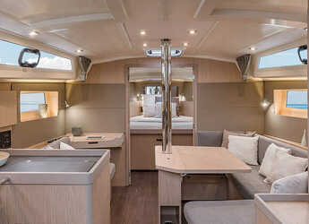 Rent a sailboat in Agana Marina - Moorings 42.1 (Club)