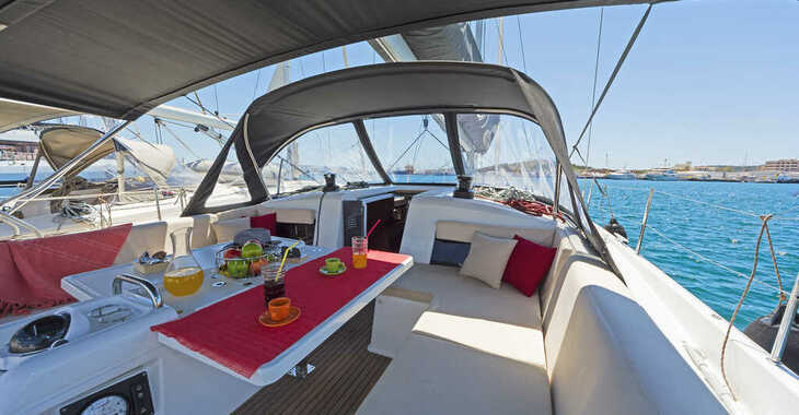 Alquilar velero en Lavrion Marina - Sun Odyssey 490