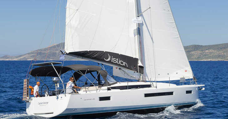 Rent a sailboat in Lavrion Marina - Sun Odyssey 490