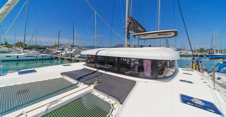 Rent a catamaran in Marina Gouvia - Lagoon 42 A/C & GEN.