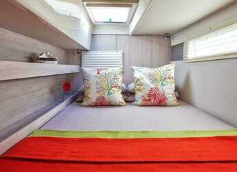 Rent a catamaran in Agana Marina - Moorings 4000 (Club)