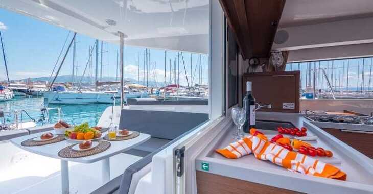 Rent a catamaran in Split (ACI Marina) - Lagoon 40