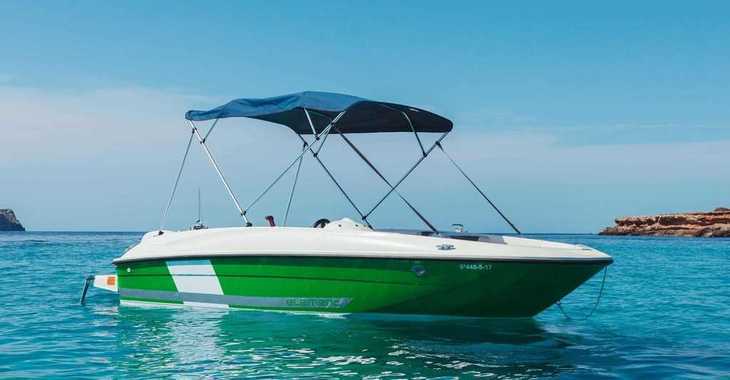 Rent a motorboat in Club Naútico de Sant Antoni de Pormany - Bayliner Element E16