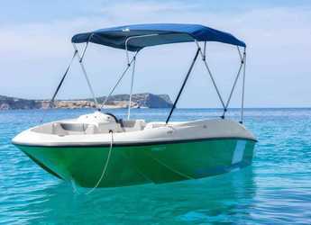 Chartern Sie motorboot in Club Naútico de Sant Antoni de Pormany - Bayliner Element E16