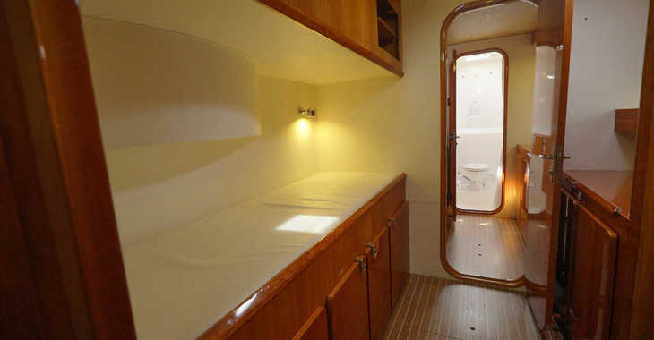 Rent a catamaran in Netsel Marina - Privilege 465