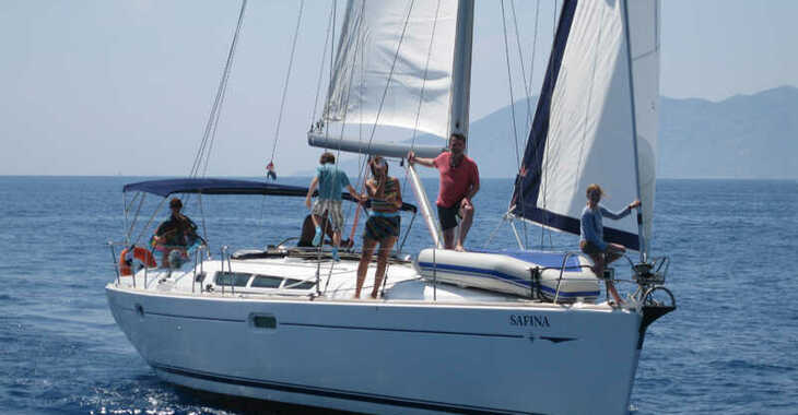 Chartern Sie segelboot in Ece Marina - Sun Odyssey 45
