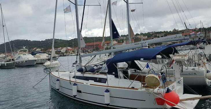 Rent a sailboat in ACI Marina Dubrovnik - Dufour 360 Grand Large