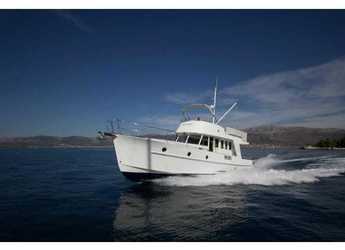 Rent a motorboat in Marina Zadar - Swift Trawler 42