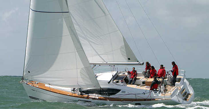 Chartern Sie segelboot in Marina Gouvia - Sun Odyssey 45.2