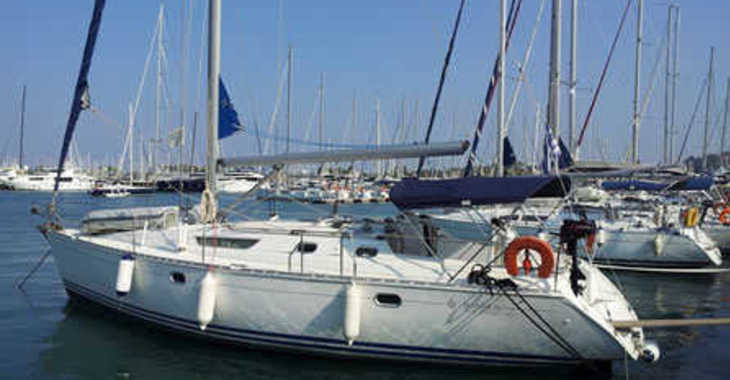 Rent a sailboat in Marina Gouvia - Sun Odyssey 42.2