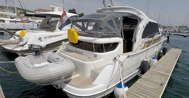 Chartern Sie motorboot in Marina Mandalina - Marex 320 ACC