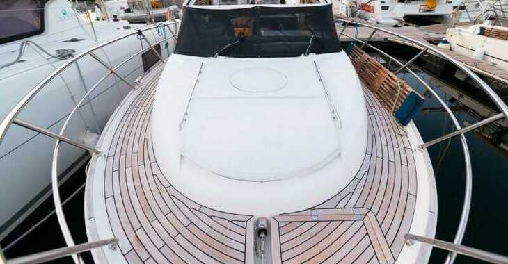 Rent a motorboat in Marina Mandalina - Marex 320 ACC