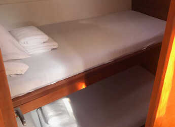 Louer voilier à Marina Kastela - More 55