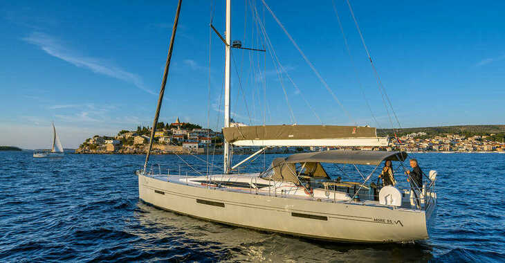 Rent a sailboat in Marina Kastela - More 55