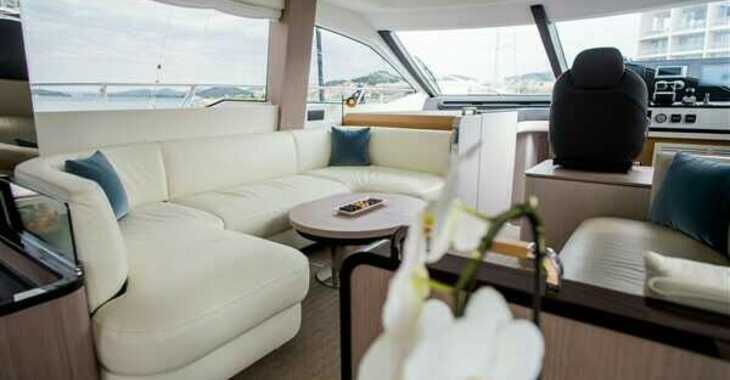 Chartern Sie yacht in Marina Mandalina - Azimut 55 Fly